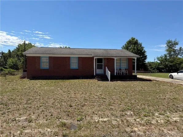 504 Eva Cir, Spring Lake, NC 28390