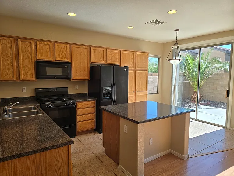8300 Apple Spice St — Photo 13
