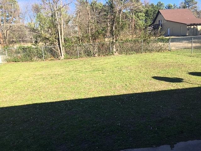 2nd image of 3926 Eastwood Dr