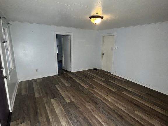 4th image of 70 Spring St #70