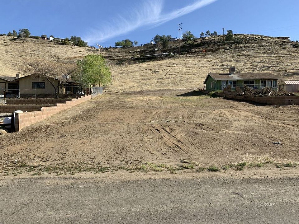 1st image of 411 Panorama Dr