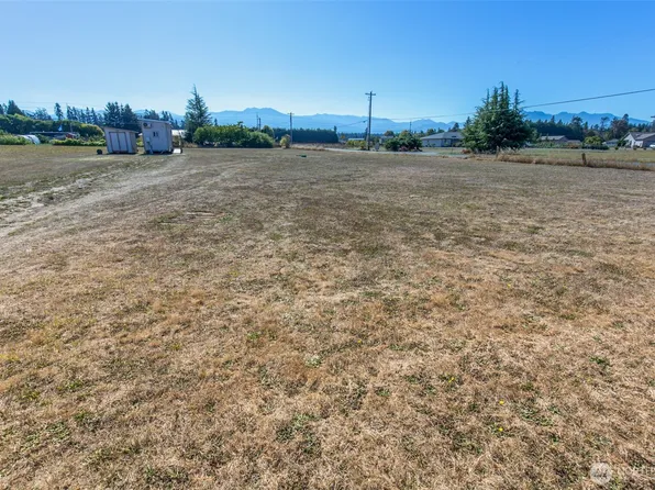 28 Cameron Acres Lane, Sequim, WA 98382