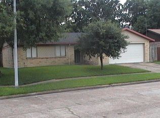 922 Earlsferry Dr, Channelview, TX 77530