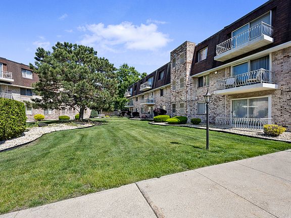 5th image of 3237 S Manor Dr APT 110