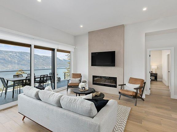 5th image of 3300 Hilltown Dr #7
