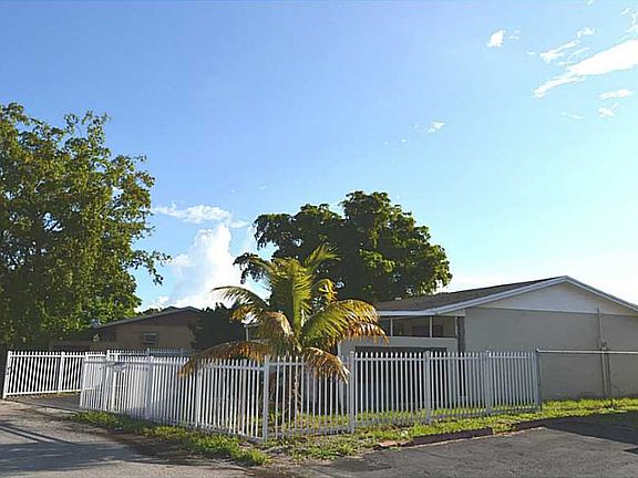 4th image of 19173 NW 28th Ct