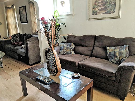 2nd image of 4438 Labadie Ave