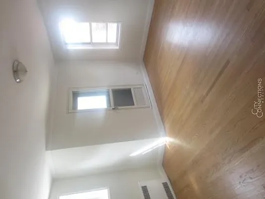 Rented by City Connections Realty | media 29