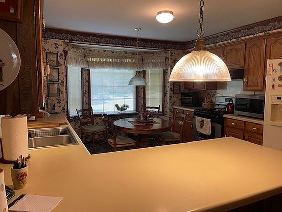 5th image of 110 Scateswood Dr
