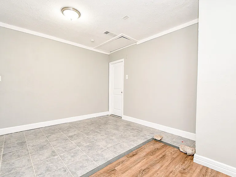 7619 W Gulf Bank Rd — Photo 16