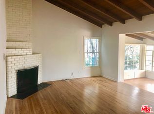 6383 Bryn Mawr Dr, Los Angeles, CA 90068
