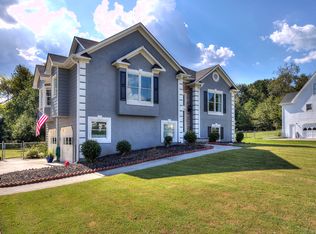 11 Peppermill Dr, Cartersville, GA 30120