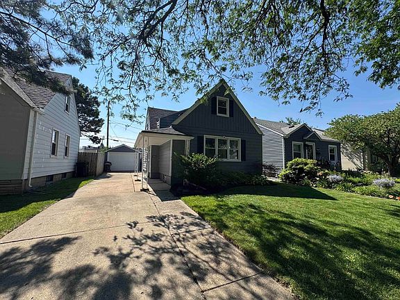 2nd image of 3364 23rd St