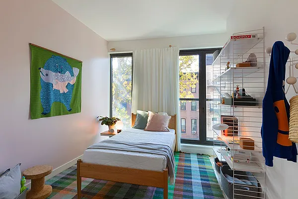 Sold by Nest Seekers International | media 28