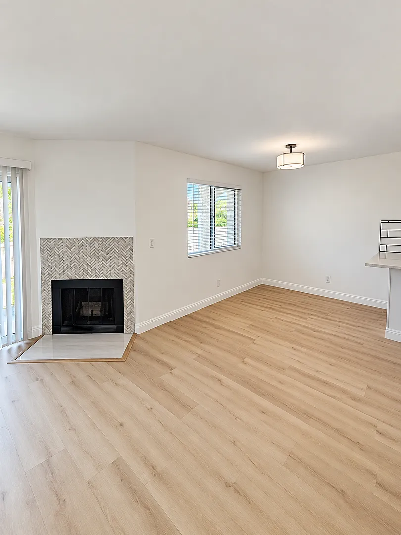 Desert Colony Townhomes — Photo 4