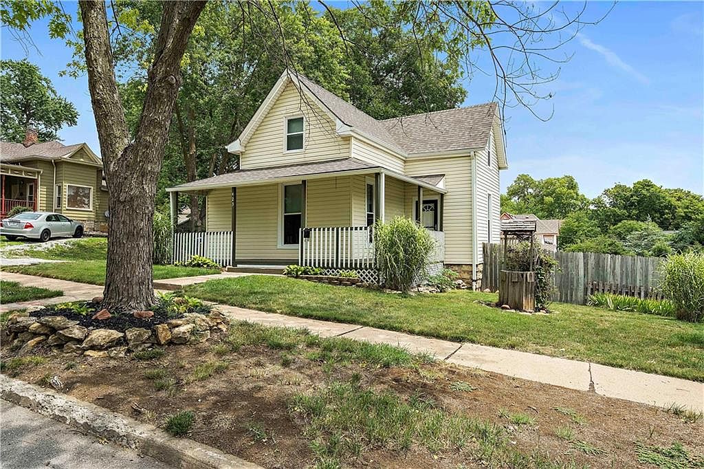 423 N Missouri St, Liberty, MO 64068 Zillow