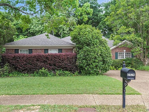 2nd image of 2024 Cribbs Mill Ln