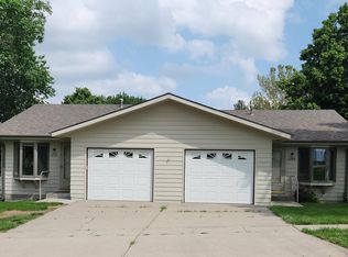 5510 Sea Mountain Rd, Lincoln, NE 68521