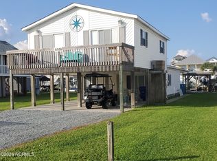 6018 6th St, Surf City, NC 28445