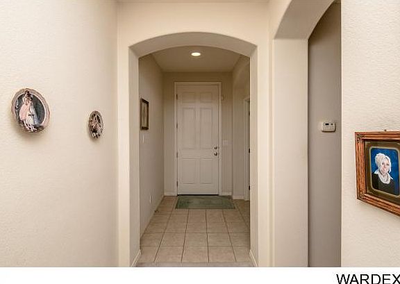 3rd image of 579 Downey Dr