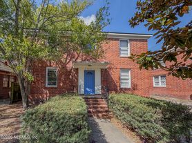 2575 Myra St, Jacksonville, FL