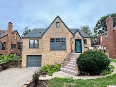 2528 Country Club Ave, Omaha, NE, 68104