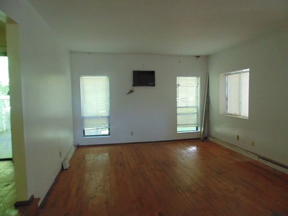 3rd image of 108 Country Club Dr #108
