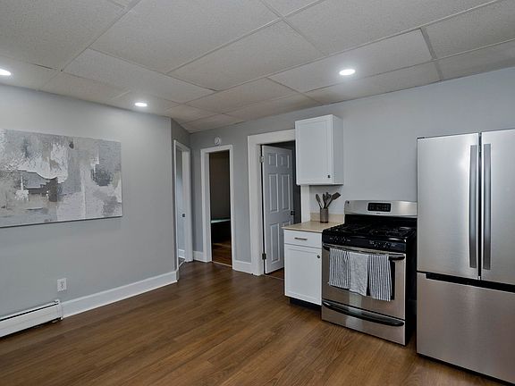3rd image of 103 Chapel St #1