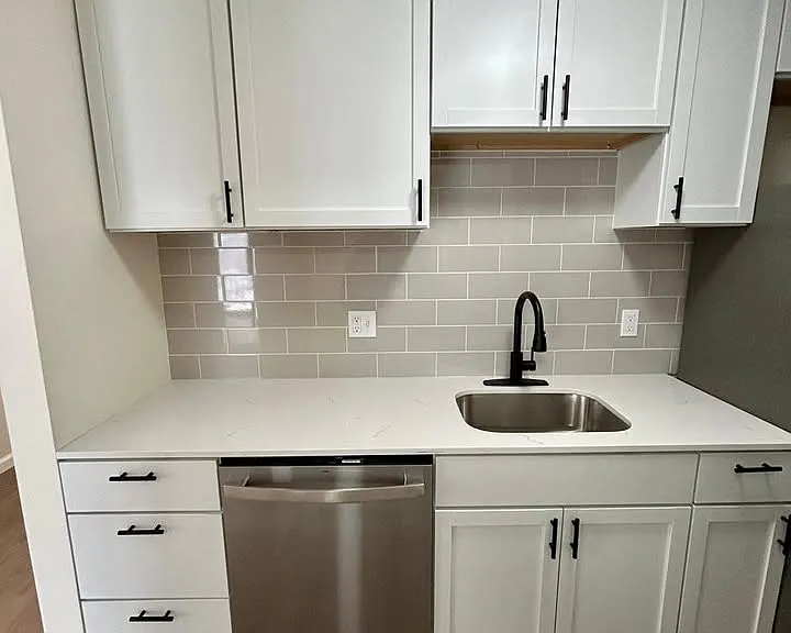 635 E Seneca Tpke #5 — Photo 1