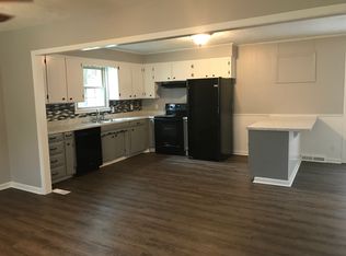 807 Woodlawn Dr, New Johnsonville, TN 37134