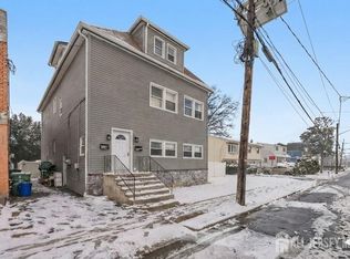 1025 Rivington St, Roselle, NJ 07203