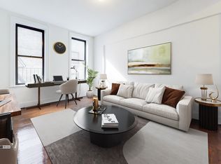 922 3rd Ave APT 4R, New York, NY 10022