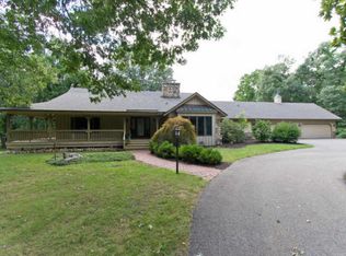 6464 Bridlewood Ct NE, Ada, MI 49301