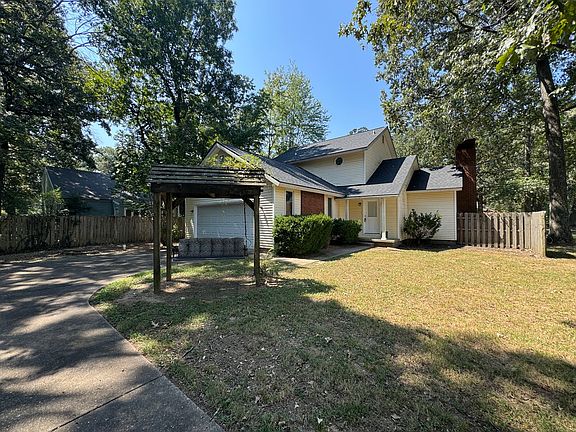3rd image of 2 Hickory Ln