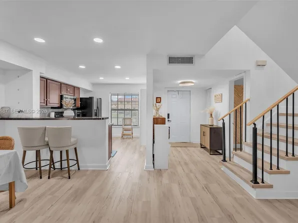 2771 NW 47th Ln #2905, Lauderdale Lakes, FL 33313
