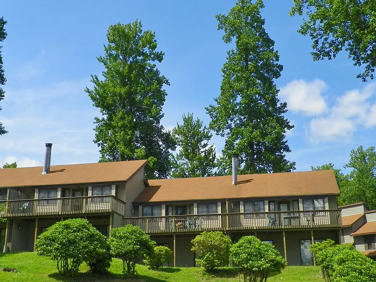 Wolf Run Manor