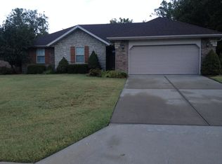 3407 W Vincent Dr, Springfield, MO 65810