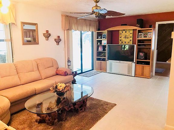 3rd image of 1213 SW Jacqueline Ave