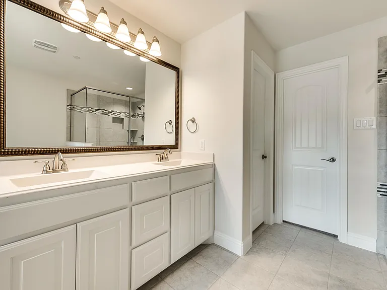1245 Wiltshire Dr — Photo 6