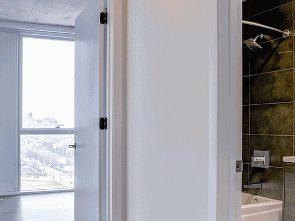 3rd image of 1160 N Larrabee St #1408