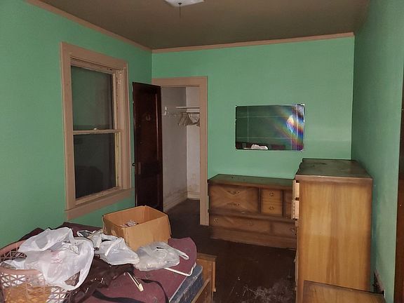4th image of 10142 S Wentworth Ave