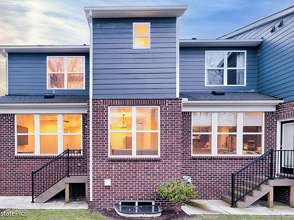 5th image of 24877 Ivy Ln #32