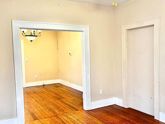 5th image of 5416 Evans Ave #A