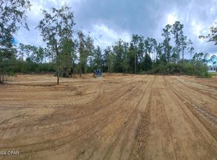 423 Hickory Bluff Cir, Southport, FL 32409