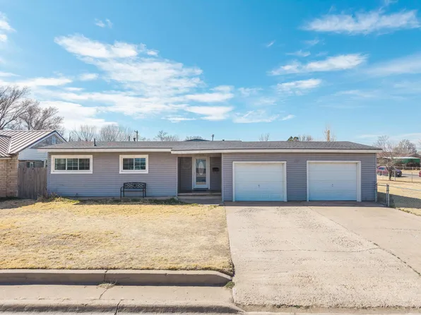 1104 S Maddox Ave, Dumas, TX 79029