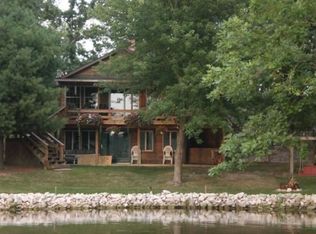 12925 Cherokee Ln, Plainview, IL 62685