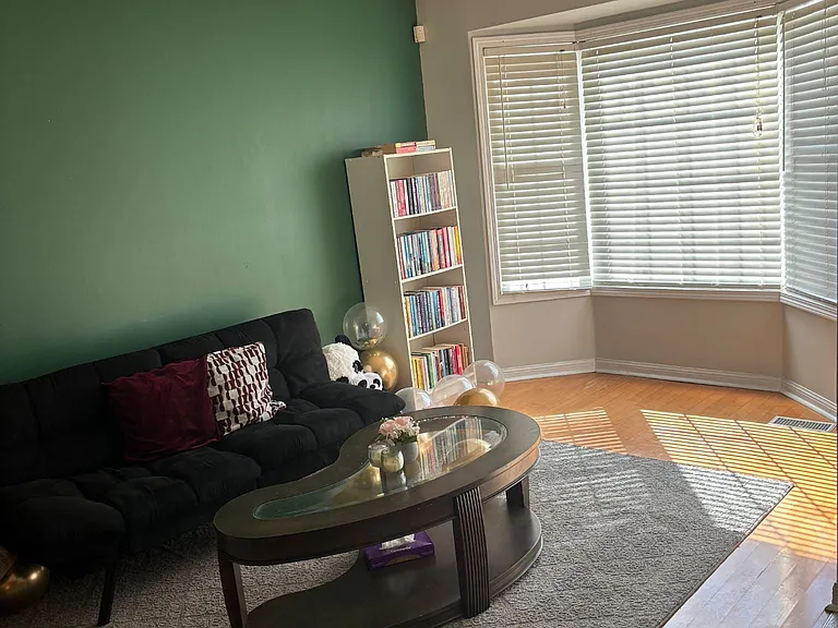 10 Vista Green Cres — Photo 2