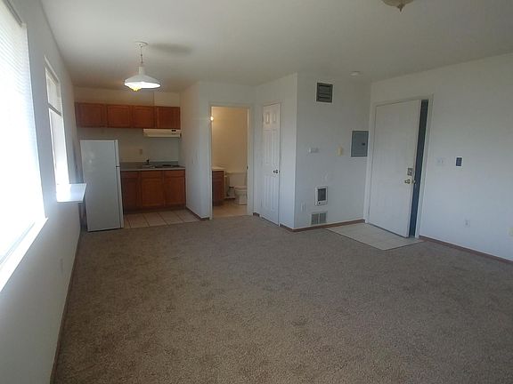 5th image of 840 Anchor Ave NW #8