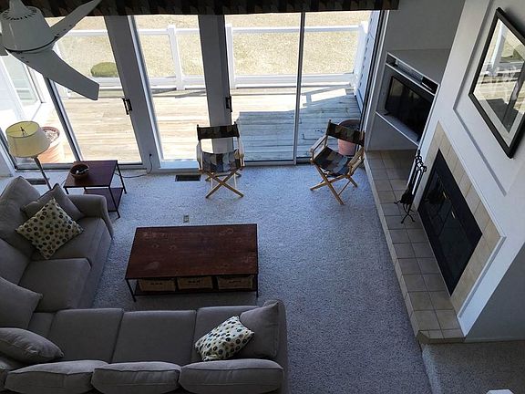 5th image of 217 Belvedere Terrace Dr APT 3