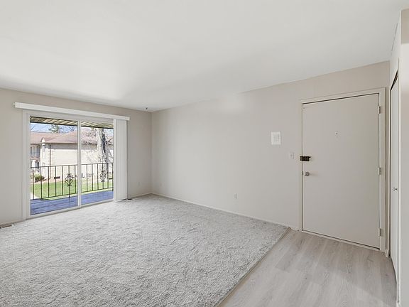 3rd image of 29225 Hayes Rd APT 11